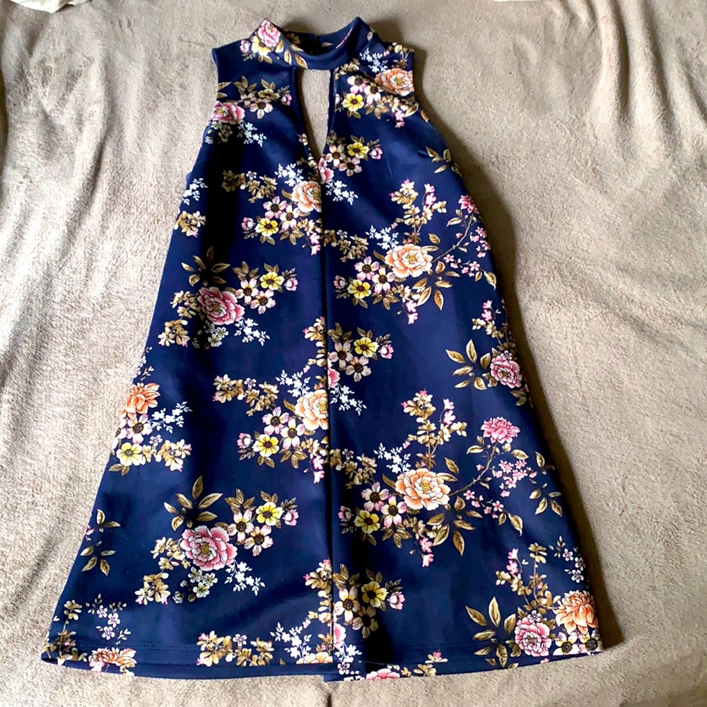 Floral Navy-blue halter dress